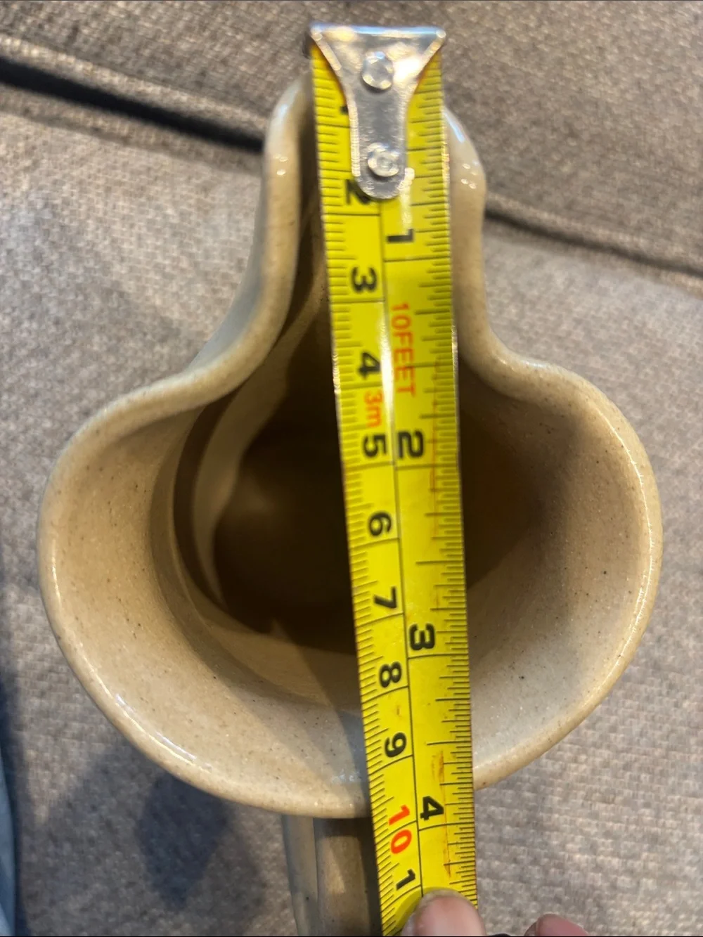 N/A beige stoneware